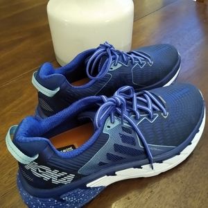 NEW in box Women's Hoka One One Gaviota 9.5